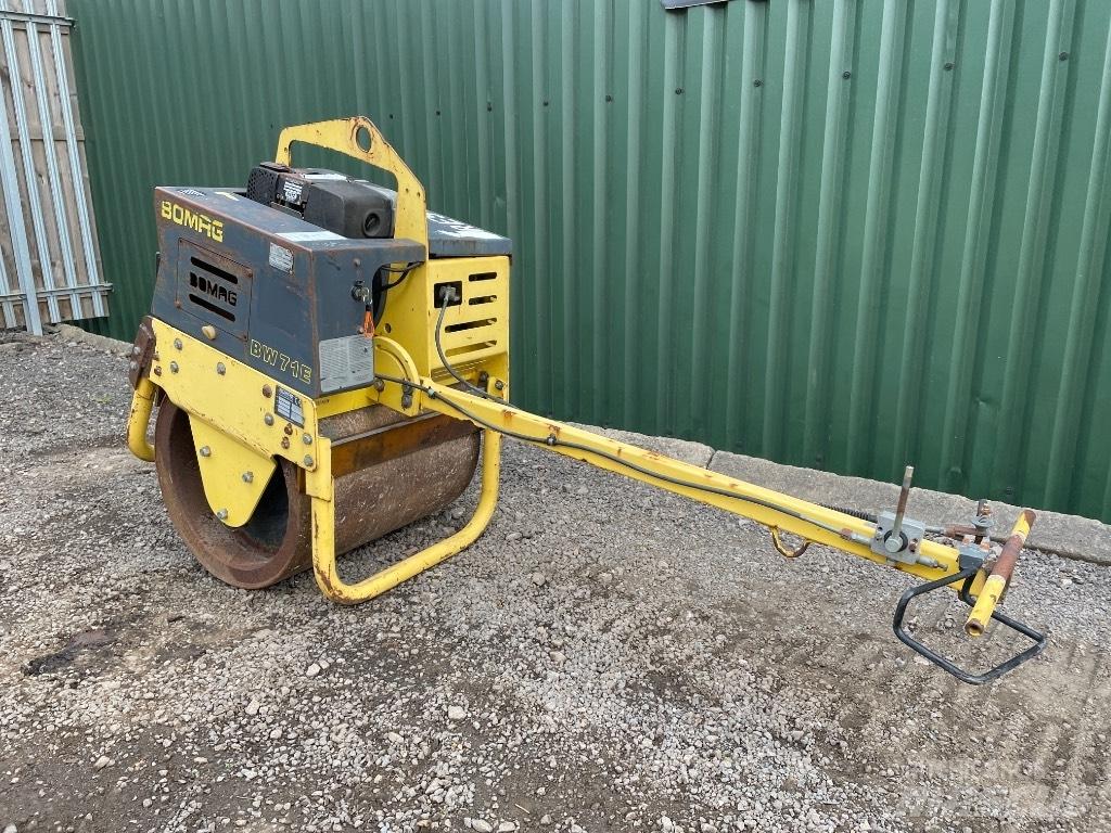 Bomag BW 71 E Tahačové válce