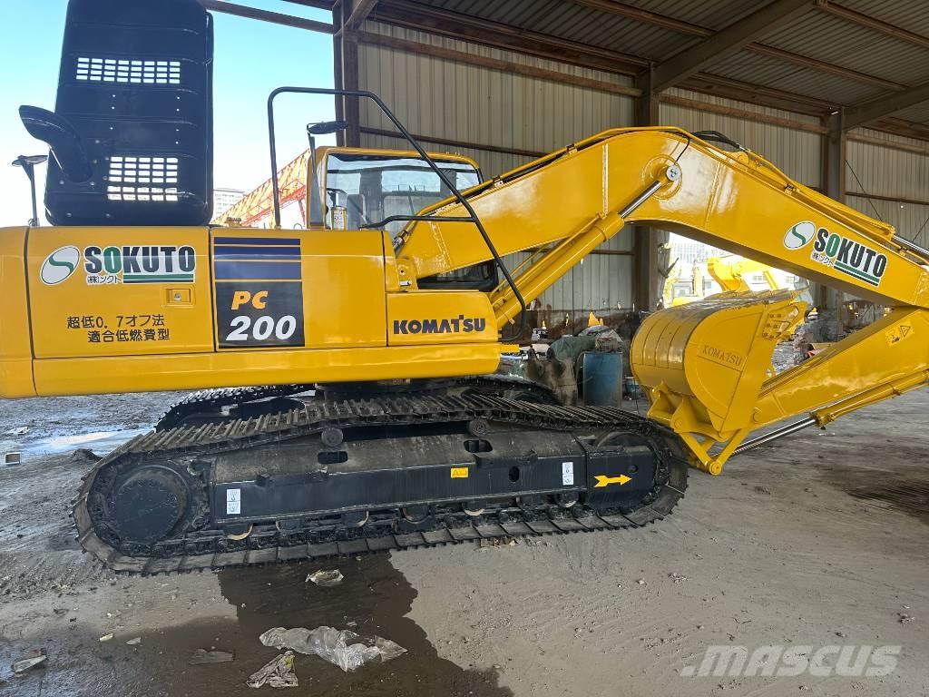 Komatsu PC 200-8 Midi rýpadla 7t - 12t