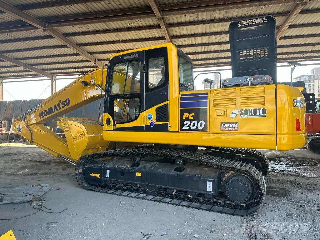 Komatsu PC 200-8 Midi rýpadla 7t - 12t