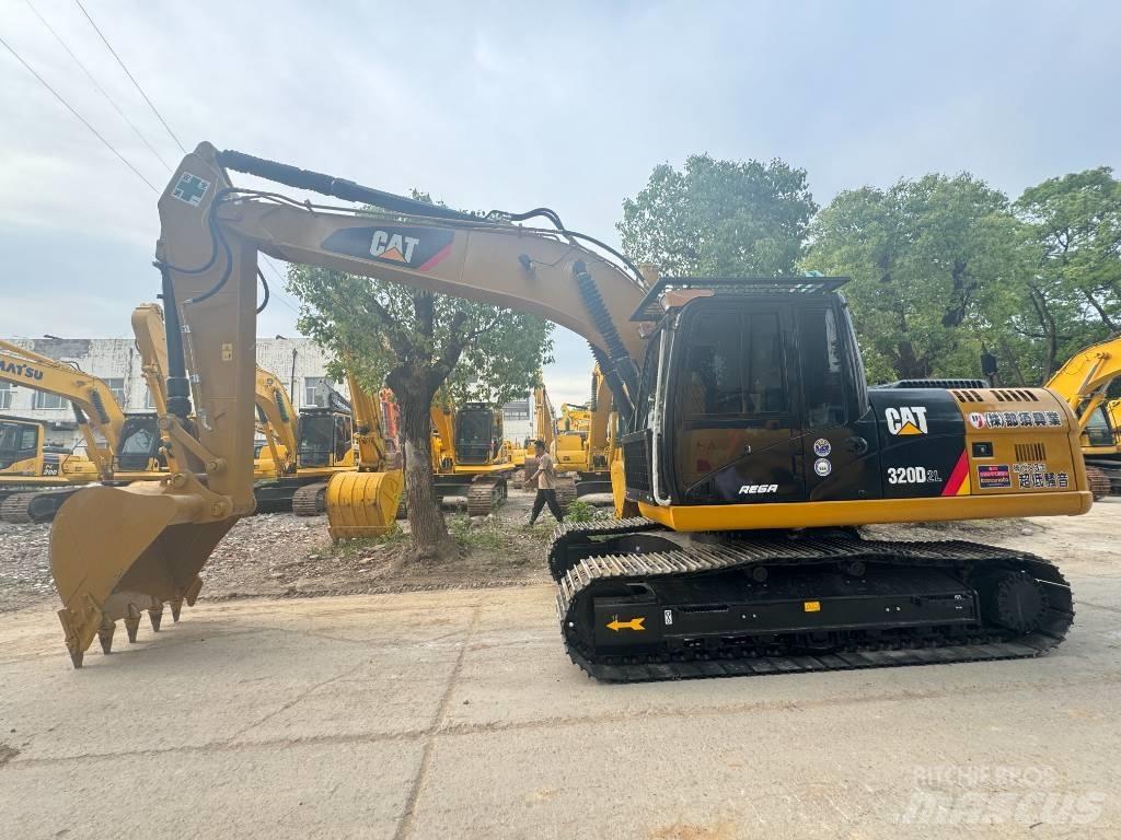 CAT 320 D Pásová rýpadla