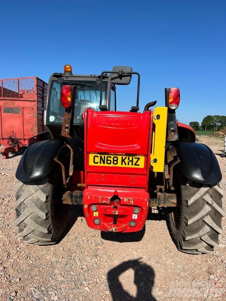 Manitou MT 835 Teleskopické manipulátory
