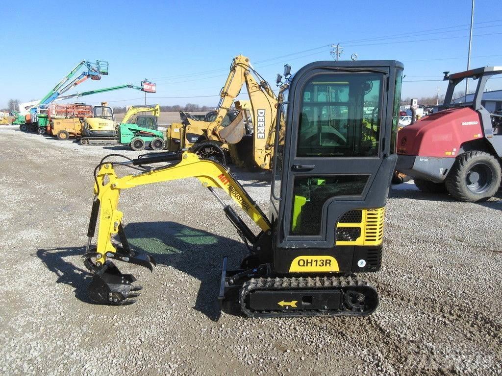 AGT QH13R Mini rýpadla < 7t