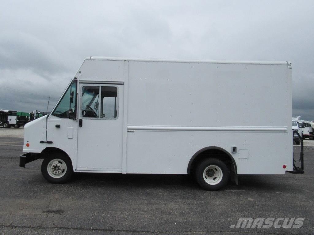 Ford E-350 Skříňová nástavba