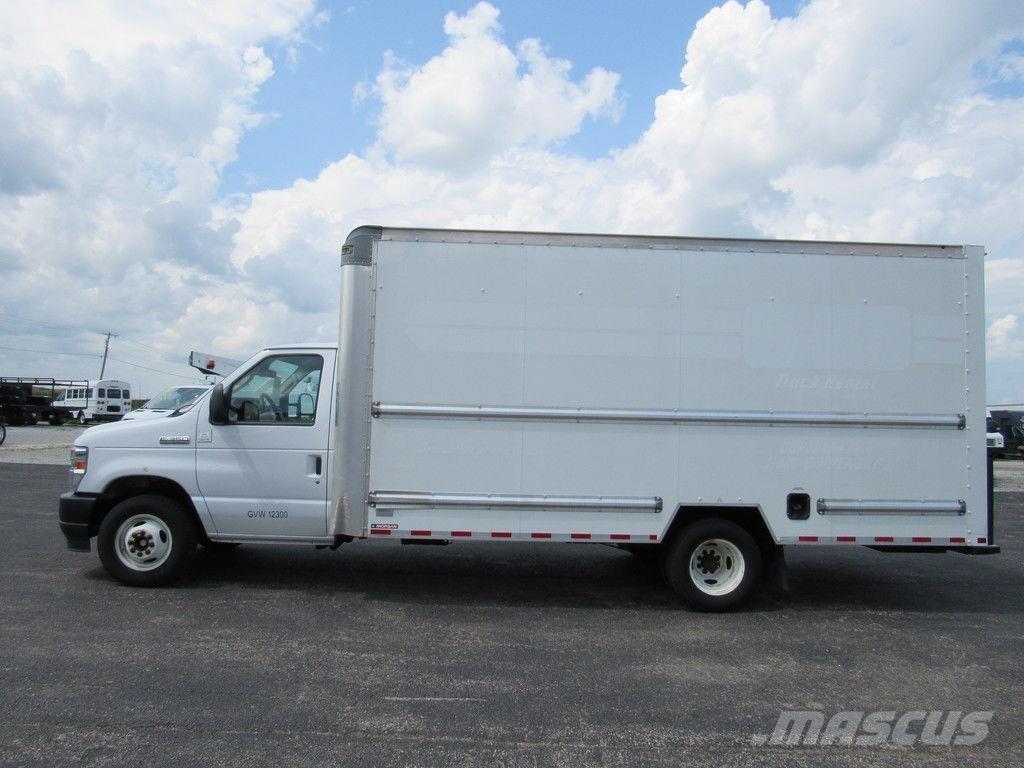 Ford E-350 Skříňová nástavba