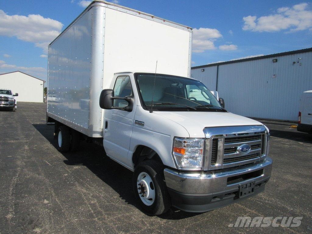 Ford E-450 Skříňová nástavba