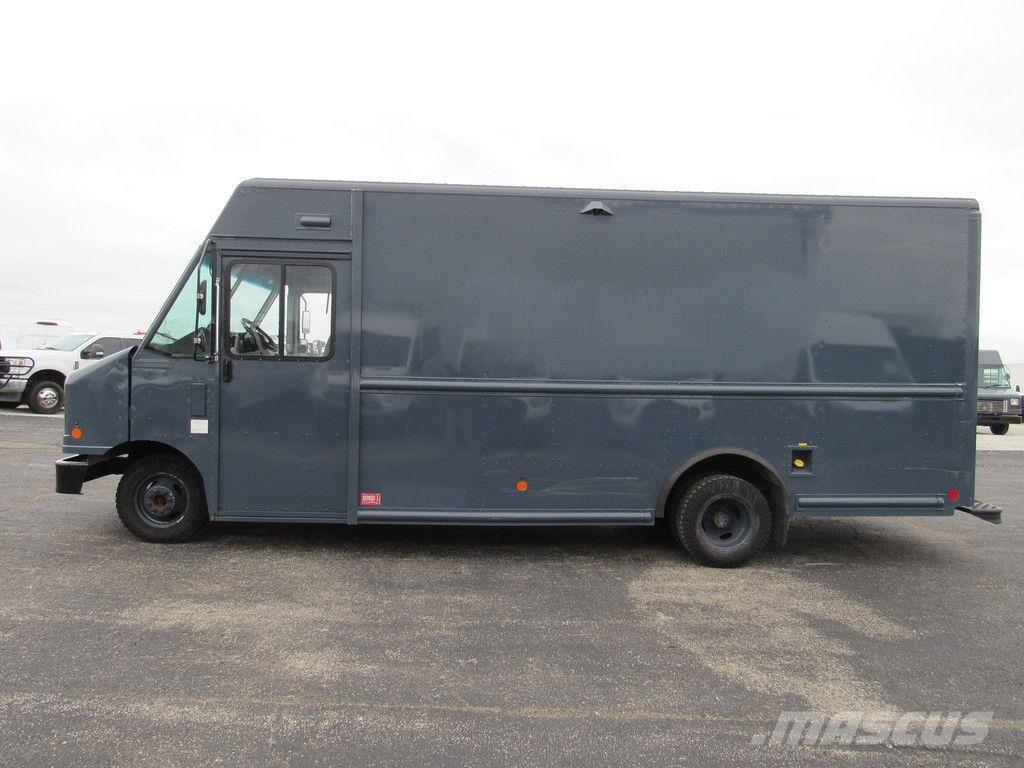 Ford E-450 Skříňová nástavba