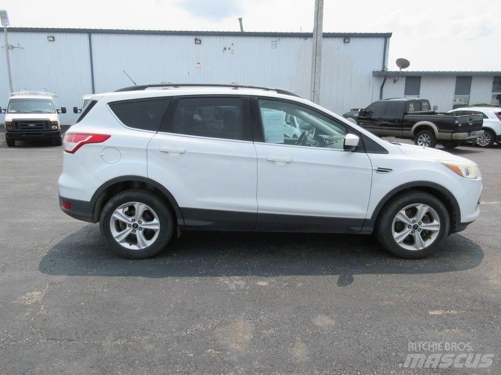 Ford Escape Osobní vozy