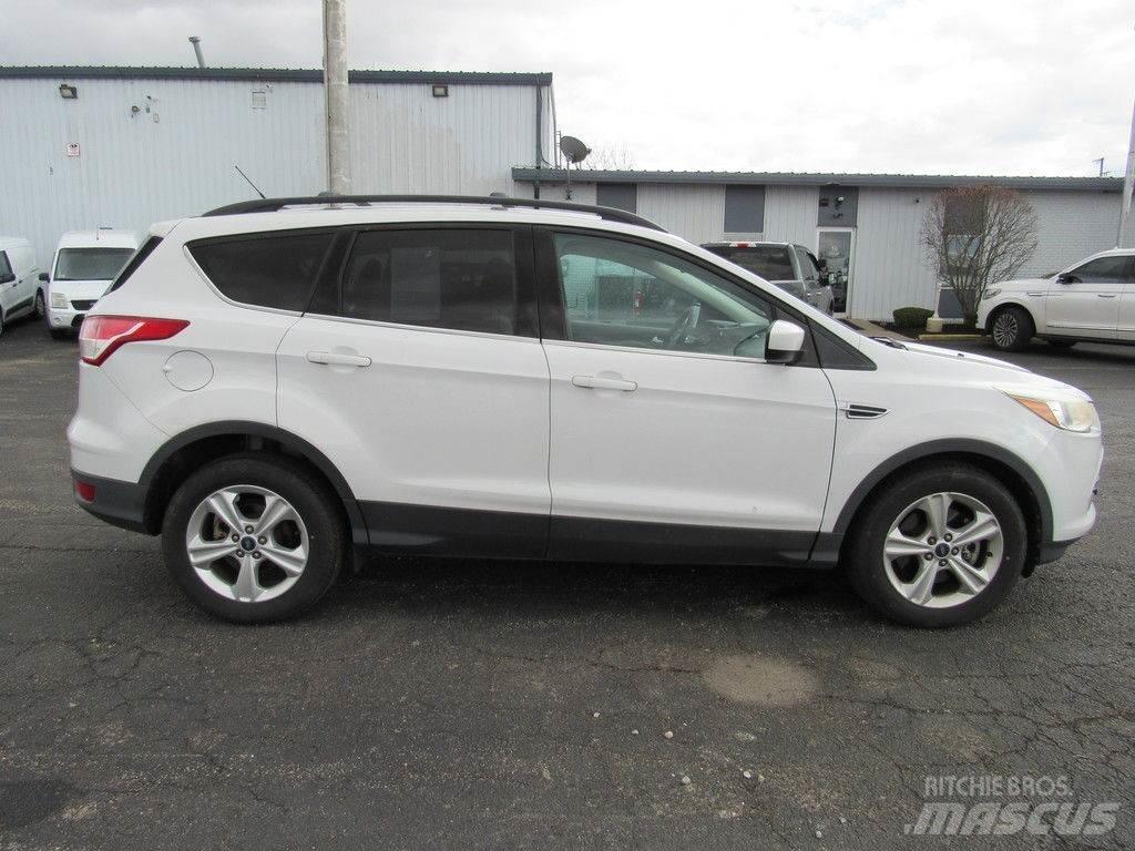 Ford Escape Osobní vozy
