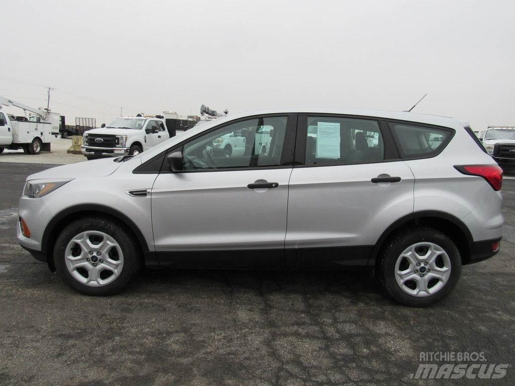 Ford Escape Osobní vozy