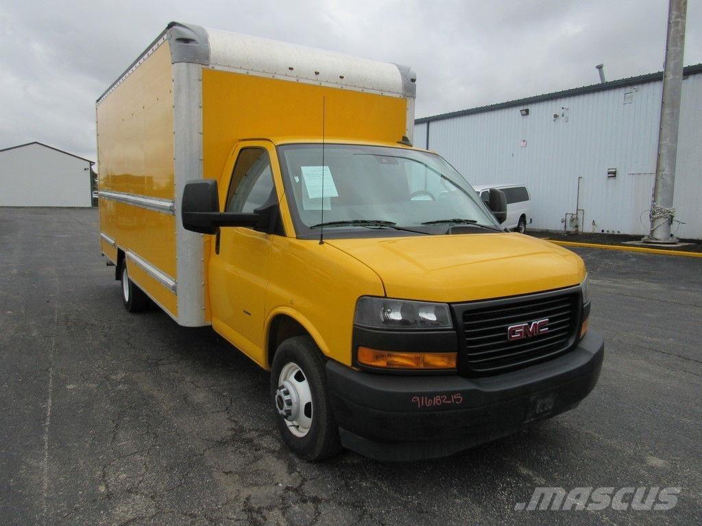 GMC Savana 3500 Skříňová nástavba
