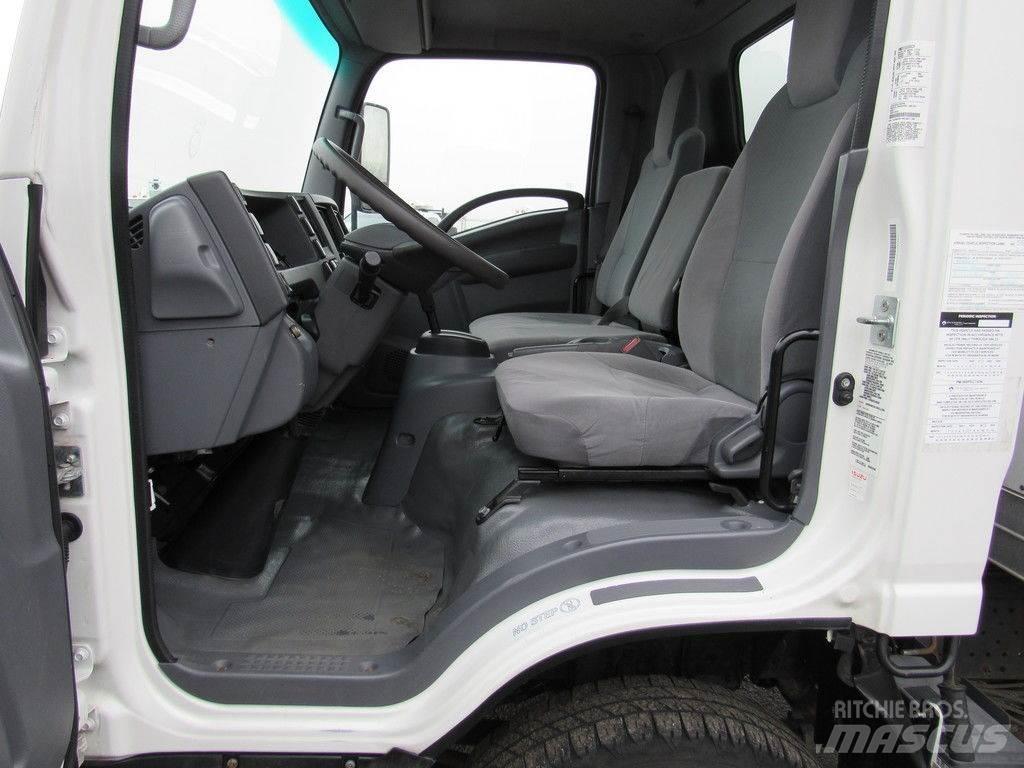 Isuzu NPR Skříňová nástavba