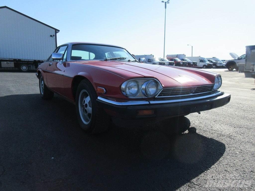 Jaguar XJ Osobní vozy