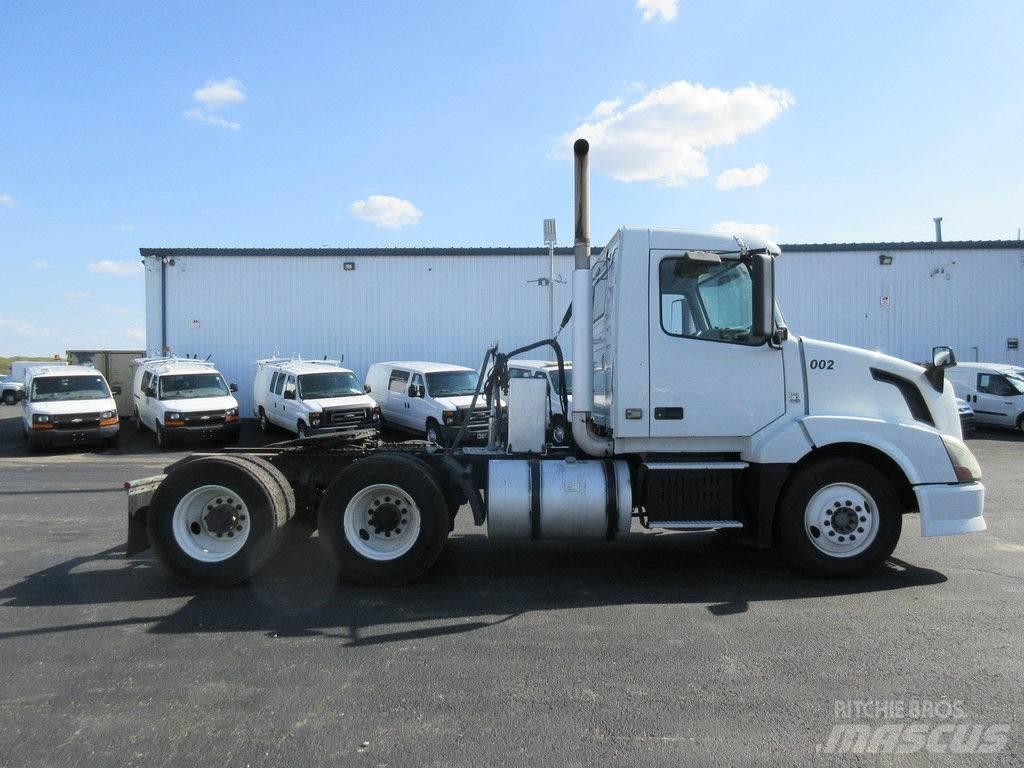 Volvo VNL64 Valníky/Sklápěcí bočnice
