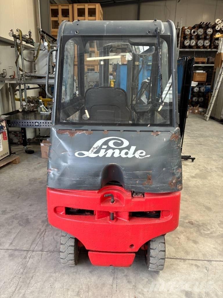 Linde E 20 P-02 Akumulátorové vozíky