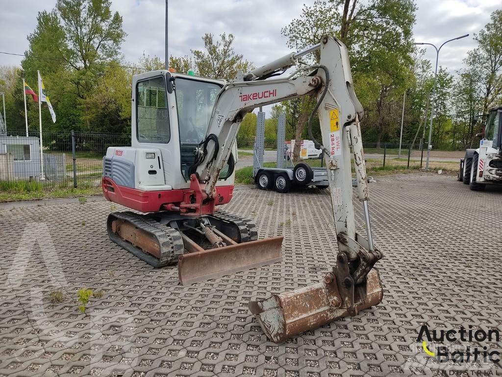 Takeuchi TB228 Mini rýpadla < 7t