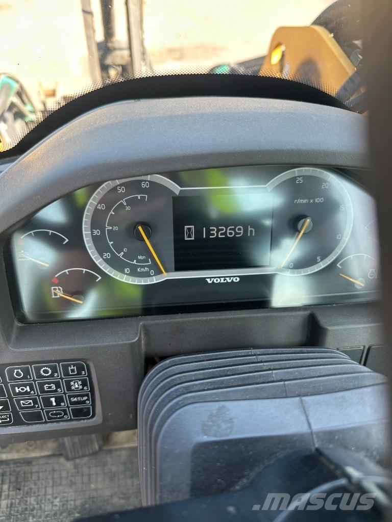 Volvo L 90 H Kolové nakladače