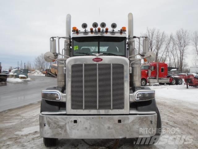 Peterbilt 388 Tahače
