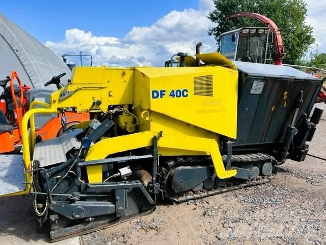 Demag DF 40 C Finišery