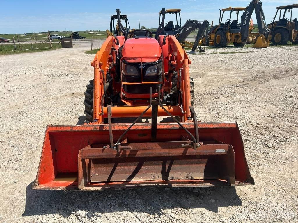 Kubota MX 5100 Traktory