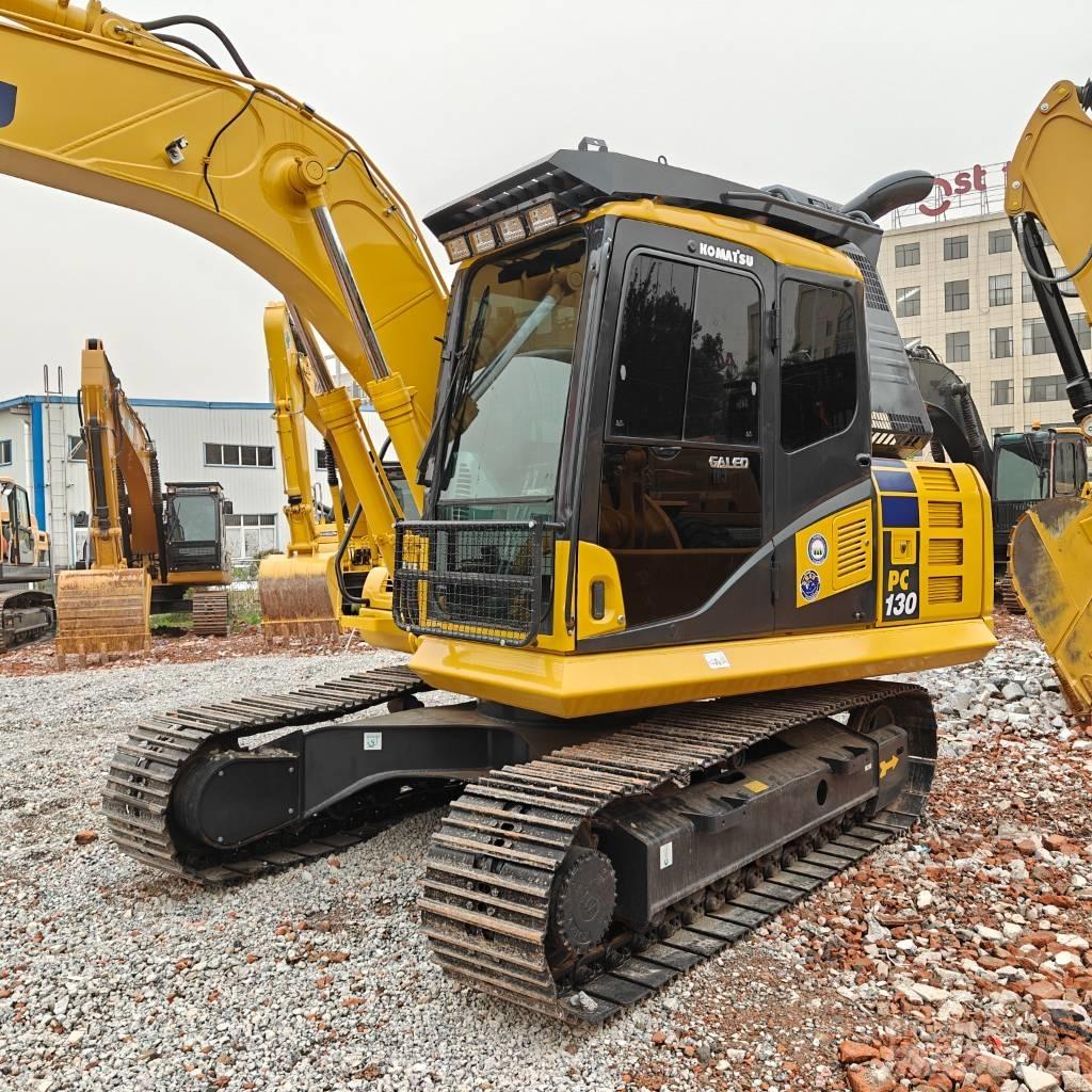 Komatsu 130-7 Pásová rýpadla