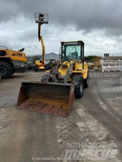 Volvo L 30 B Kolové nakladače
