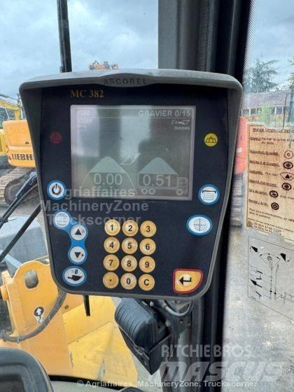Volvo L 30 B Kolové nakladače