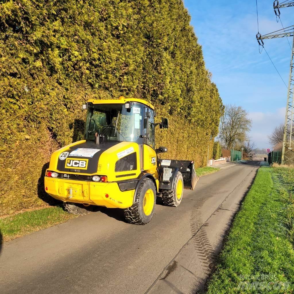 JCB 407 Kolové nakladače