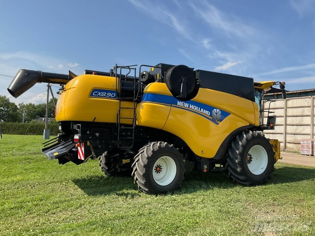 New Holland CX 8.90 Sklízecí mlátičky