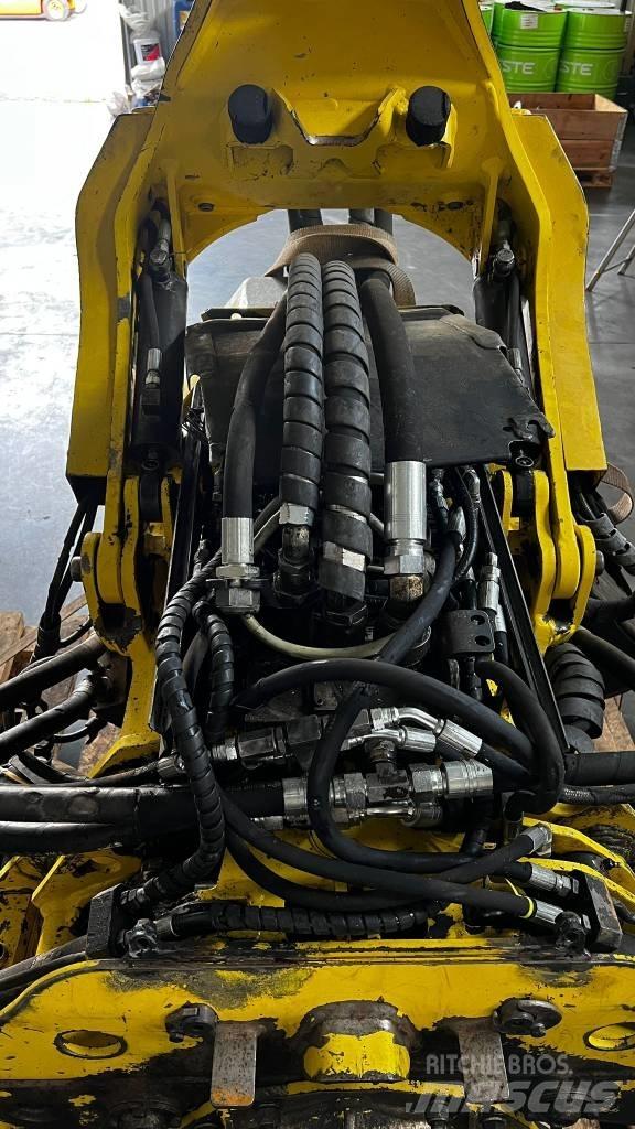 John Deere 480 C Těžební hlavy