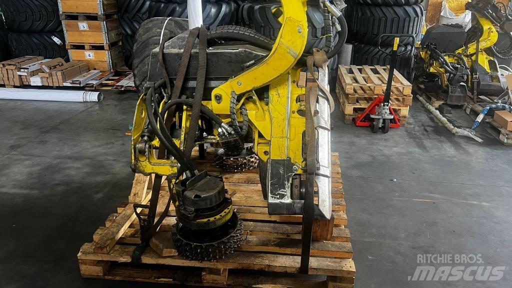 John Deere 480 C Těžební hlavy