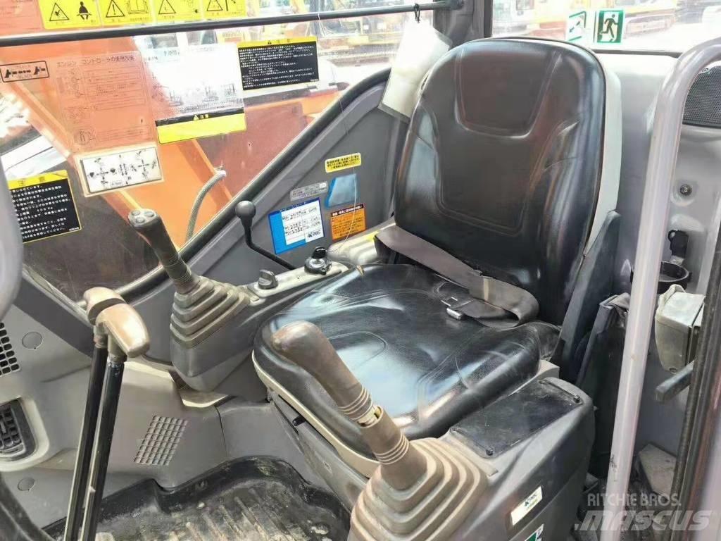 Hitachi ZX75 Pásová rýpadla