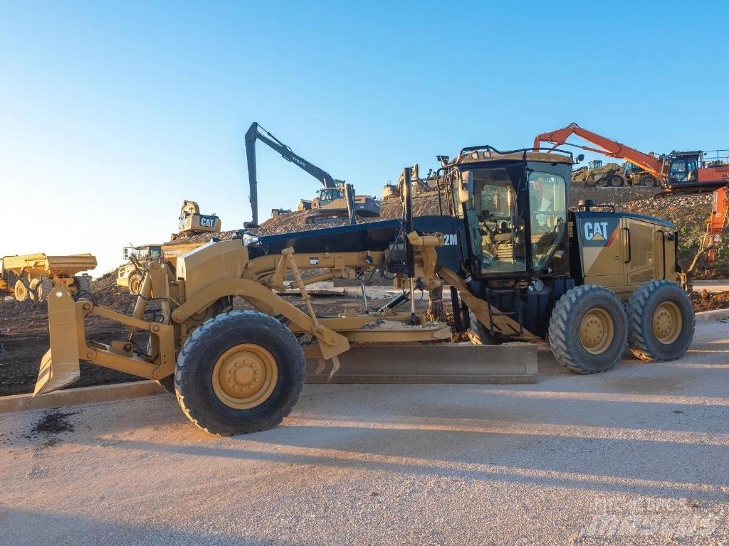 CAT 12 M Grejdry