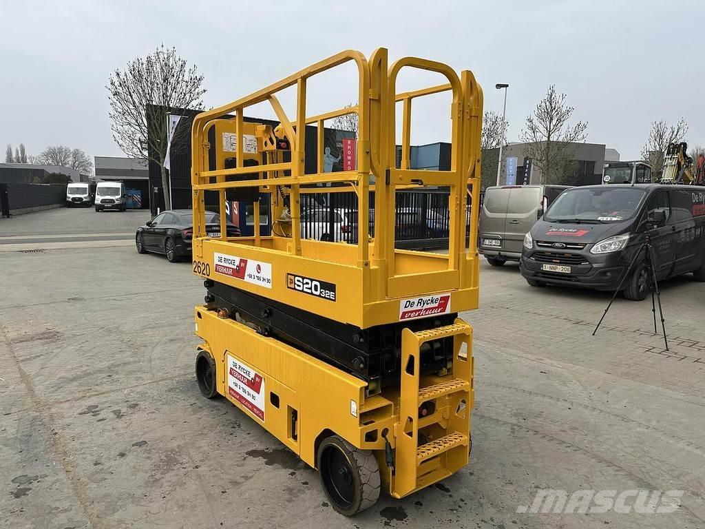 JCB S2032E Další zvedače a plošiny