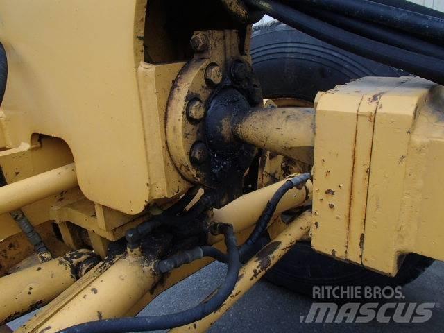 Volvo G 740 B Grejdry