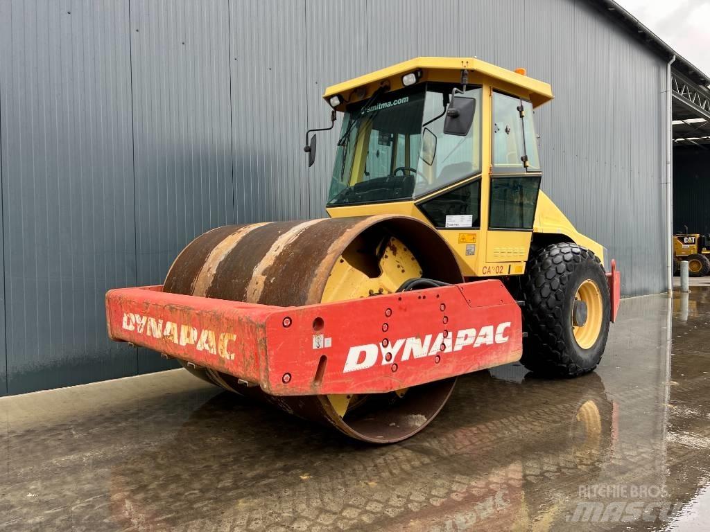 Dynapac CA302D Tahačové válce