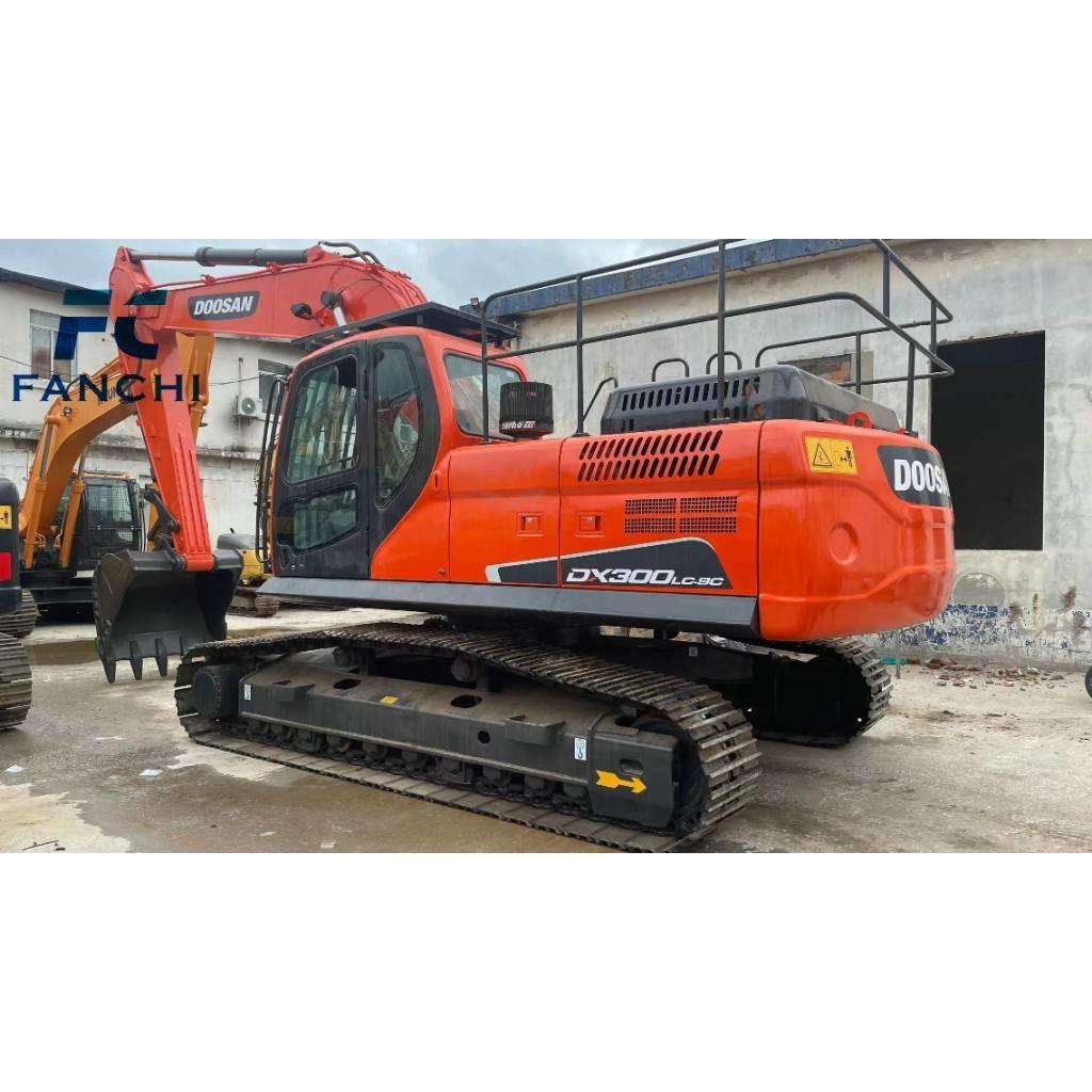 Doosan DX 300 LC LR Pásová rýpadla