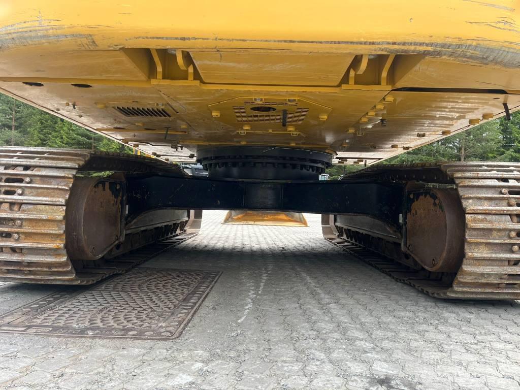 CAT 326 07A Next Gen Pásová rýpadla