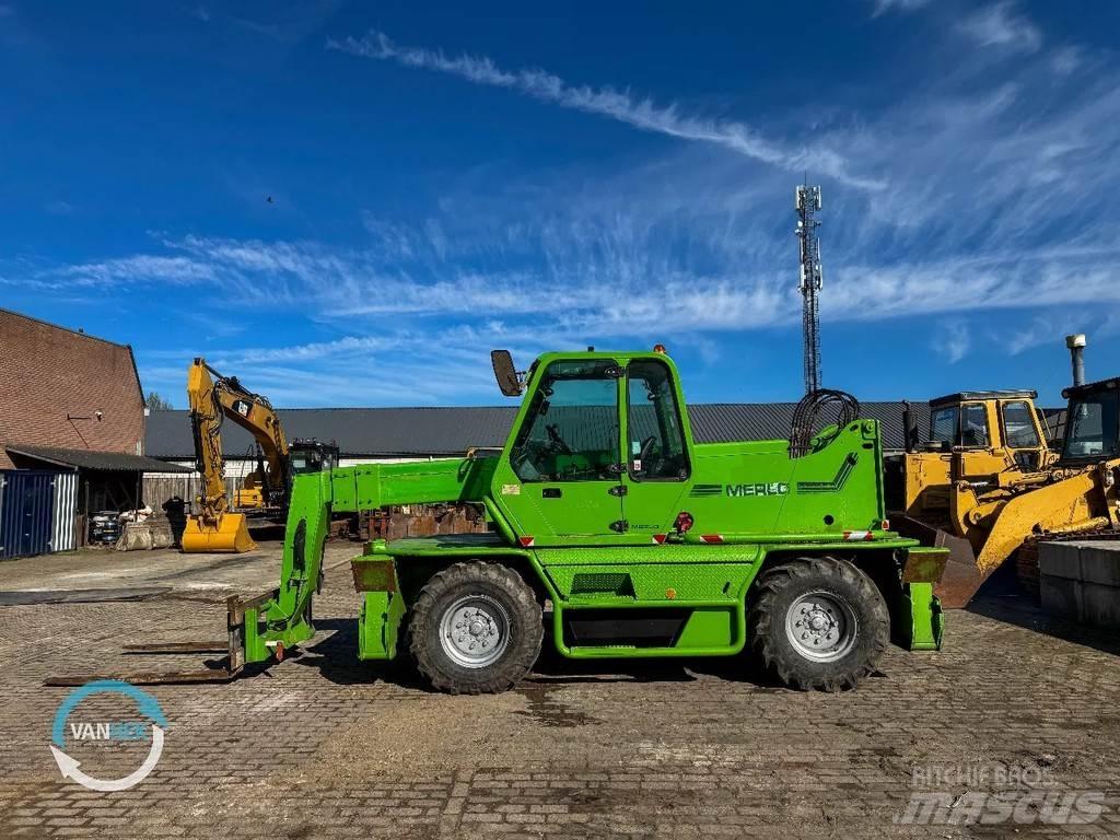Merlo P30.13EV Teleskopické manipulátory