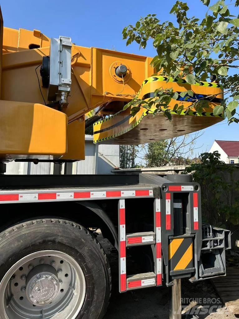 XCMG XCT 70 Univerzální terénní jeřáby