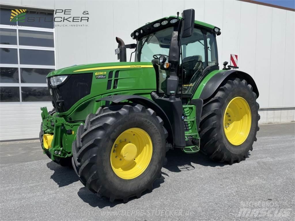John Deere 6230R Traktory