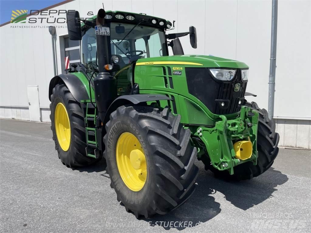 John Deere 6230R Traktory