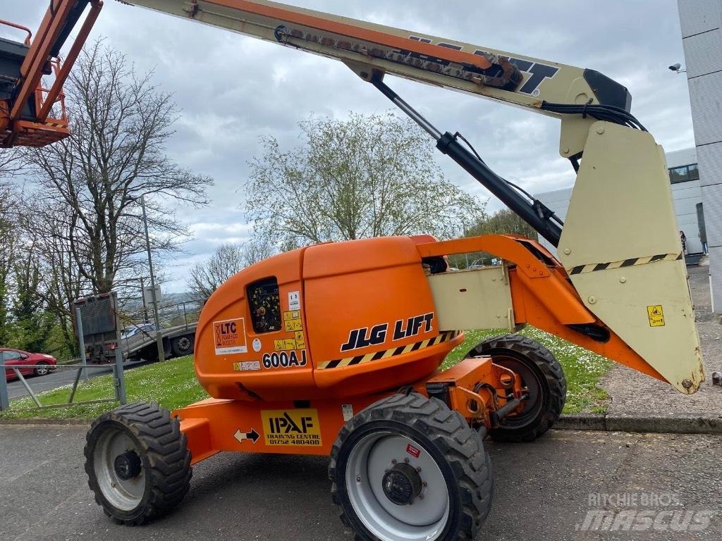 JLG 600 AJ Kloubové plošiny