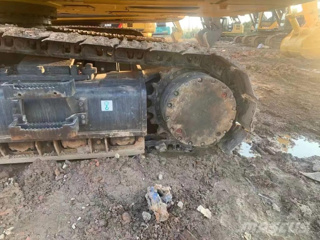 Komatsu pc 450 Pásová rýpadla