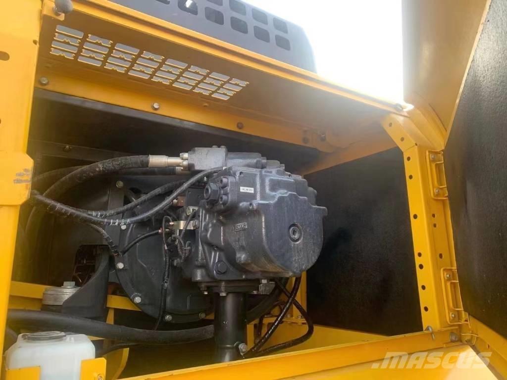 Komatsu pc 450 Pásová rýpadla