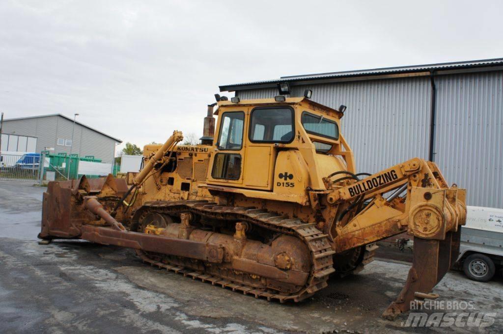 Komatsu D155A-1 Pásové dozery
