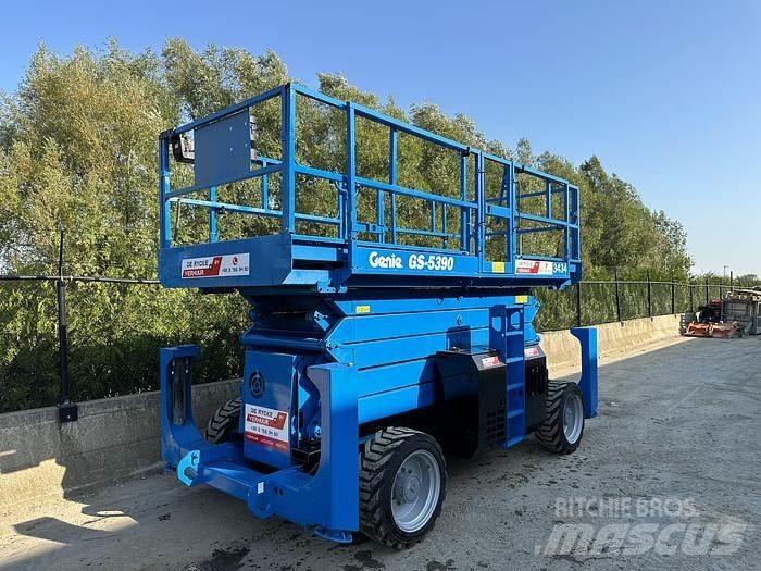Genie GS5390RT Nůžková zvedací plošina