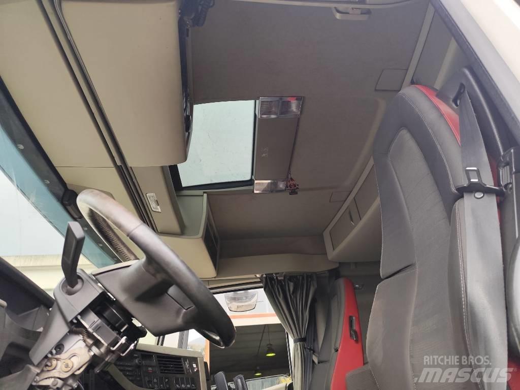 Volvo FH 13 540 Valník s navijákem
