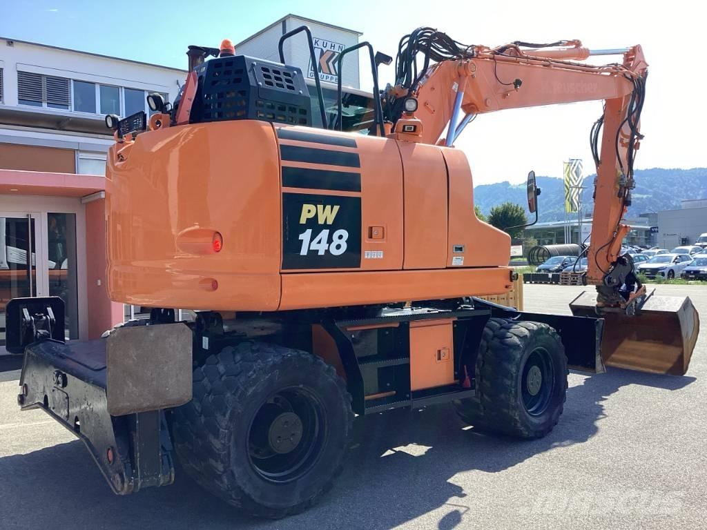 Komatsu PW 148-11 Kolová rýpadla