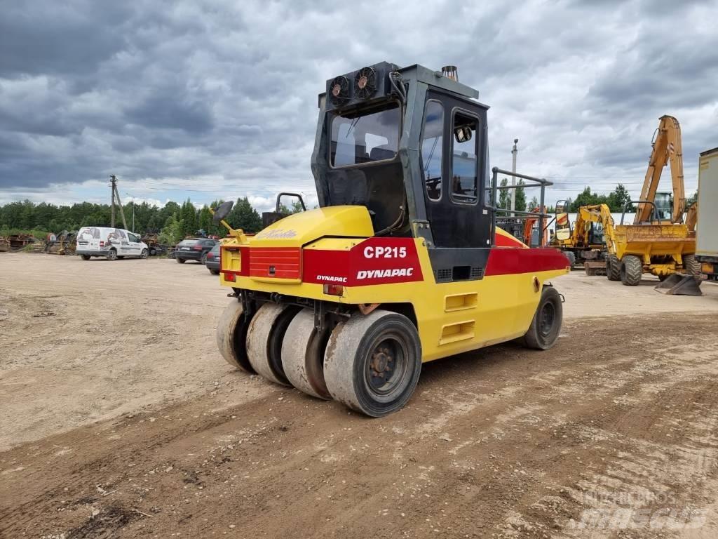 Dynapac CP 215 Pneumatikové válce
