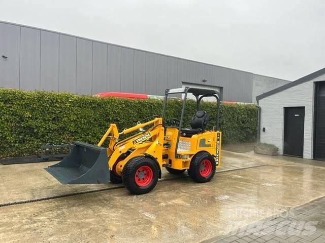 Kubota R 090 Kolové nakladače